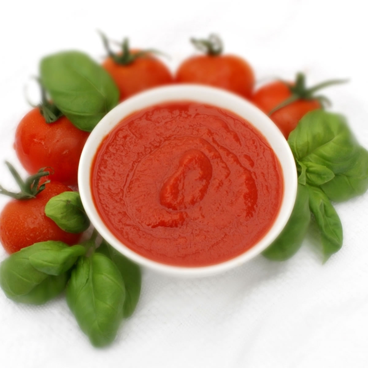 Tinned Tomatoes Including Peeled Plum & Chopped to Passata & Pizza Sauce