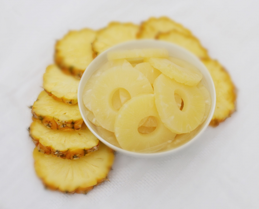 Tinned Fruits Over 40 years experience within the canned fruit industry